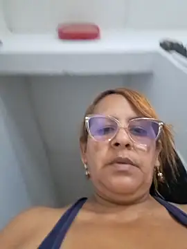 Snapshot of cristydirtyhot chatting on 10, 4, 2026 cristydirtyhot online show from 10, 4, 2026