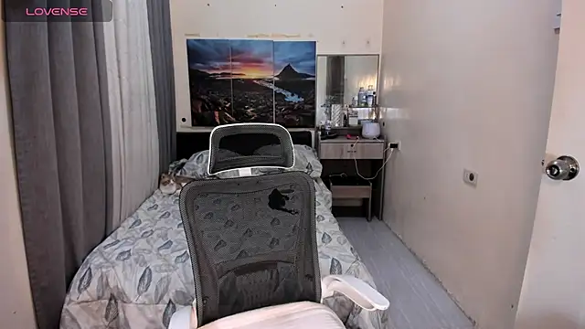 Snapshot of Miss_VictoriaWilliams chatting on 9, 2, 2026 Miss VictoriaWilliams online show from 9, 2, 2026