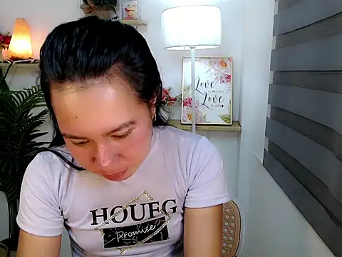 kimbratx online show from 10, 11, 2025