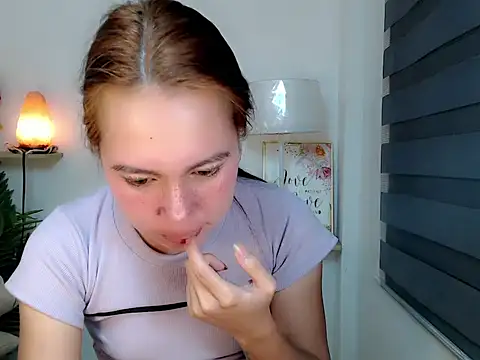 Snapshot of kimbratx chatting on 24, 3, 2026 kimbratx online show from 24, 3, 2026