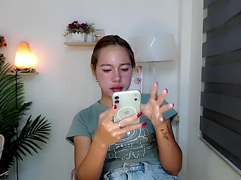 Snapshot of kimbratx chatting on 11, 4, 2026 kimbratx online show from 11, 4, 2026