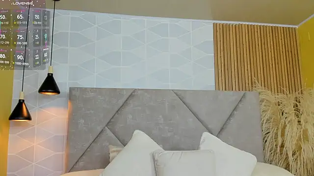 Jade Whisper online show from 10, 9, 2025