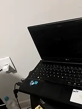 Snapshot of Luised80 chatting on 1, 11, 2025 Luised80 online show from 1, 11, 2025