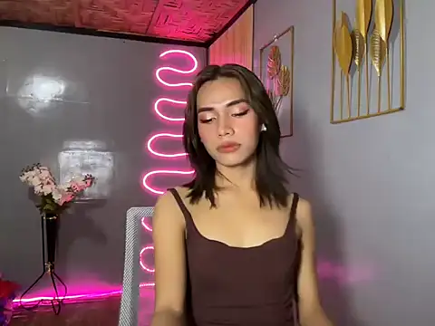 Snapshot of Lovelynikki03 chatting on 23, 4, 2026 Lovelynikki03 online show from 23, 4, 2026