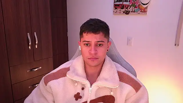 domsantiago  online show from 19, 10, 2025