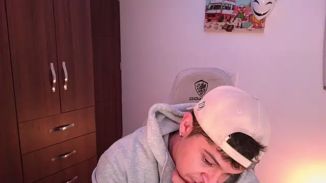 domsantiago  online show from 9, 11, 2025