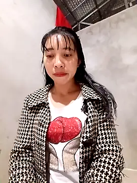 Snapshot of emaame68 chatting on 18, 10, 2025 emaame68 online show from 18, 10, 2025