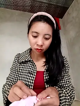Snapshot of emaame68 chatting on 21, 10, 2025 emaame68 online show from 21, 10, 2025