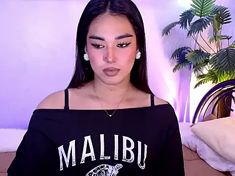 Snapshot of magnificent_kitana chatting on 1, 5, 2026 magnificent kitana online show from 1, 5, 2026