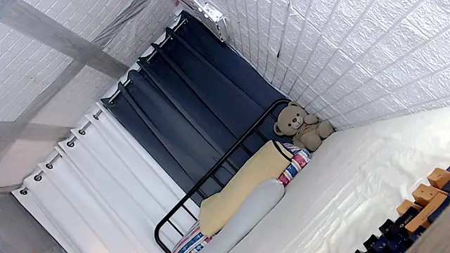 TRANSGODDESSA online show from 6, 4, 2026