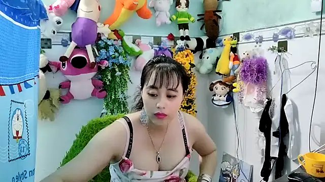 emgaixinhngoan online show from 30, 10, 2025