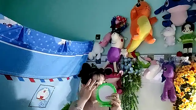 emgaixinhngoan online show from 8, 11, 2025