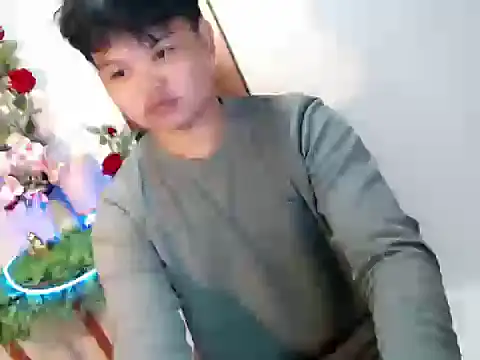 Snapshot of Reynelcock chatting on 19, 6, 2026 Reynelcock online show from 19, 6, 2026