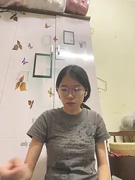 Snapshot of meomeo2k6 chatting on 24, 10, 2025 meomeo2k6 online show from 24, 10, 2025