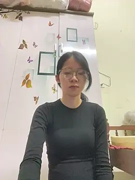 Snapshot of meomeo2k6 chatting on 25, 10, 2025 meomeo2k6 online show from 25, 10, 2025