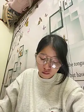 Snapshot of meomeo2k6 chatting on 3, 11, 2025 meomeo2k6 online show from 3, 11, 2025