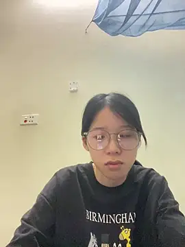 Snapshot of meomeo2k6 chatting on 26, 11, 2025 meomeo2k6 online show from 26, 11, 2025