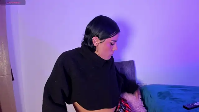 Shophie thoopson online show from 17, 1, 2026