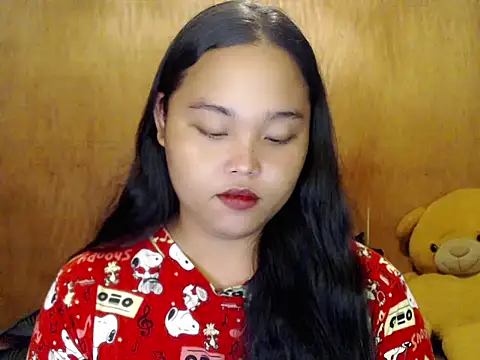 Snapshot of _Lylia chatting on 4, 11, 2025 Lylia online show from 4, 11, 2025