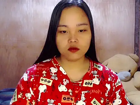  Lylia online show from 8, 4, 2026