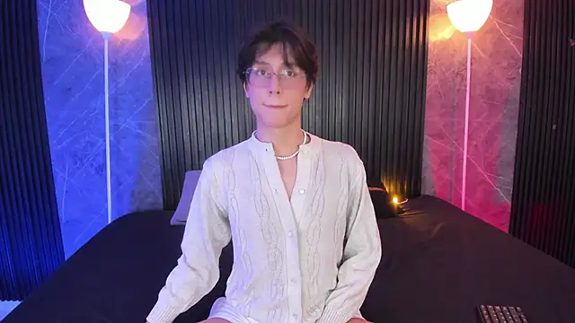 luixdust  online show from 8, 11, 2025