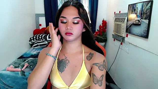 Snapshot of lil_fantacy chatting on 12, 9, 2025 lil fantacy online show from 12, 9, 2025