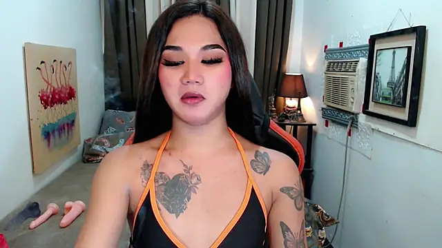 Snapshot of lil_fantacy chatting on 7, 10, 2025 lil fantacy online show from 7, 10, 2025