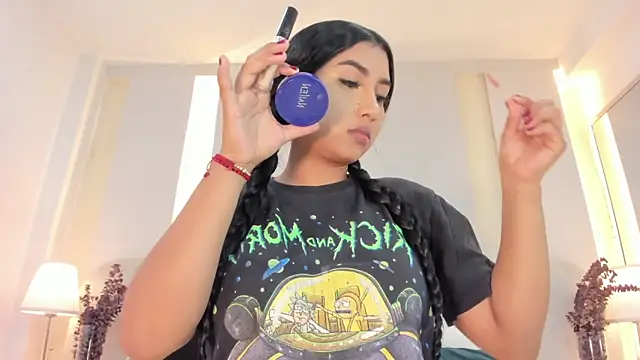 SalomeeBell online show from 11, 9, 2025