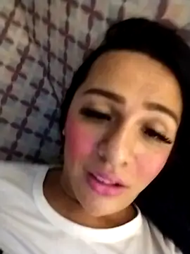 enoria1992 online show from 17, 4, 2026