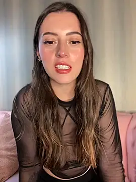Snapshot of MiaLune_Pink chatting on 11, 9, 2025 MiaLune Pink online show from 11, 9, 2025