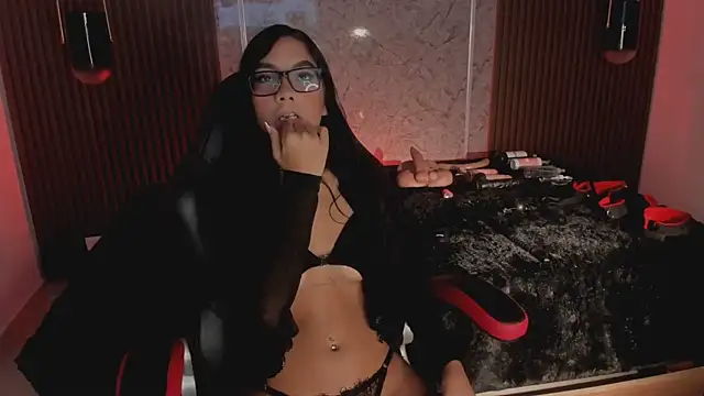 Snapshot of liah_cleir chatting on 8, 10, 2025 liah cleir online show from 8, 10, 2025