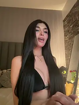 Snapshot of EmeraldGreyson chatting on 21, 4, 2026 EmeraldGreyson online show from 21, 4, 2026