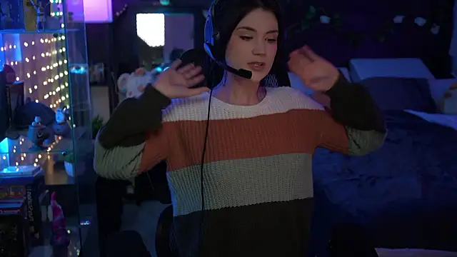 littlelune online show from 18, 2, 2026