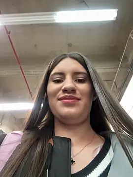 Snapshot of Isabella21_ chatting on 1, 2, 2026 Isabella21 online show from 1, 2, 2026