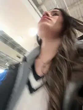 Snapshot of Isabella21_ chatting on 4, 2, 2026 Isabella21 online show from 4, 2, 2026