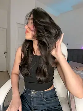 Snapshot of julieta_jhonss chatting on 10, 5, 2026 julieta jhonss online show from 10, 5, 2026