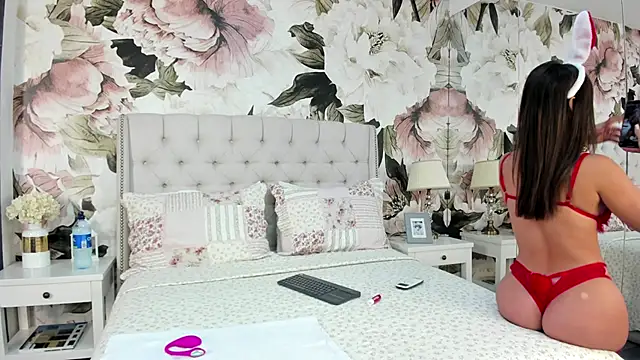 Snapshot of MaddyMay_ chatting on 17, 11, 2025 MaddyMay online show from 17, 11, 2025