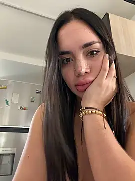 Snapshot of MaddyMay_ chatting on 21, 12, 2025 MaddyMay online show from 21, 12, 2025