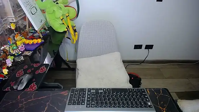 bossking017 online show from 14, 9, 2025