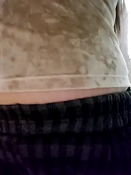 Snapshot of daisylouis chatting on 6, 3, 2026 daisylouis online show from 6, 3, 2026