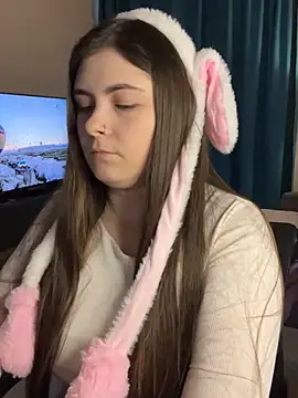 Snapshot of Lovely_Waifu chatting on 5, 4, 2026 Lovely Waifu online show from 5, 4, 2026