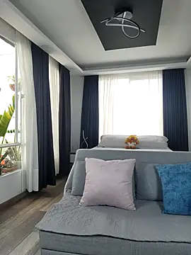 Snapshot of evasweett__ chatting on 12, 11, 2025 evasweett online show from 12, 11, 2025