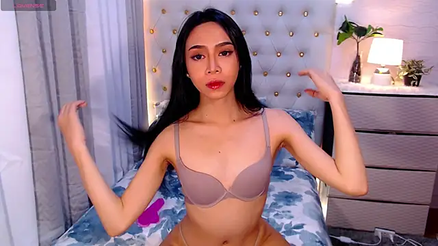 Snapshot of megumishemale_x chatting on 4, 3, 2026 megumishemale x online show from 4, 3, 2026