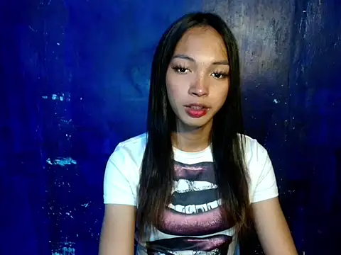Snapshot of Simi_Ipit chatting on 30, 4, 2026 Simi Ipit online show from 30, 4, 2026