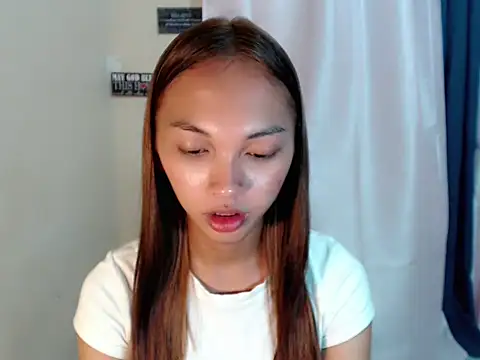Snapshot of Simi_Ipit chatting on 10, 5, 2026 Simi Ipit online show from 10, 5, 2026