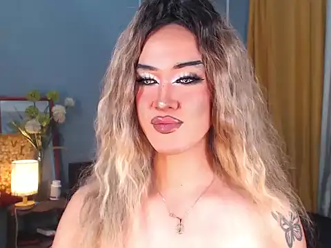 Snapshot of AleinaCroft chatting on 28, 10, 2025 AleinaCroft online show from 28, 10, 2025