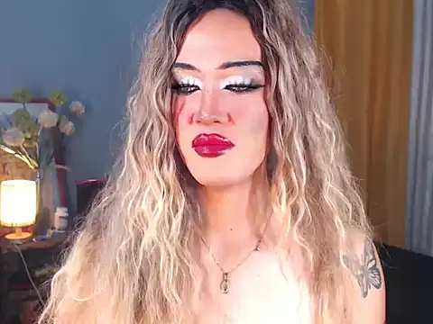 Snapshot of AleinaCroft chatting on 19, 11, 2025 AleinaCroft online show from 19, 11, 2025