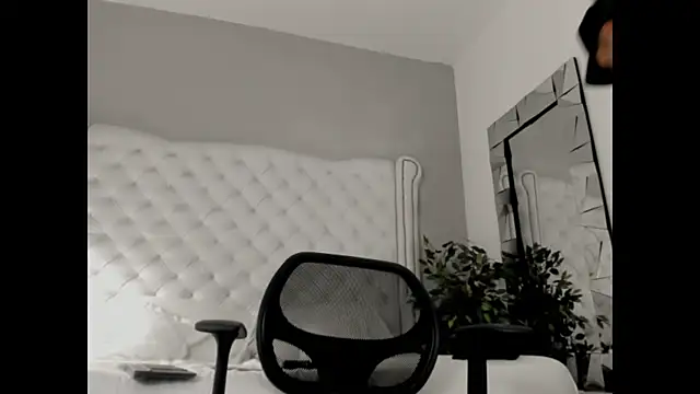 Snapshot of Thiagoferreti chatting on 23, 10, 2025 Thiagoferreti online show from 23, 10, 2025