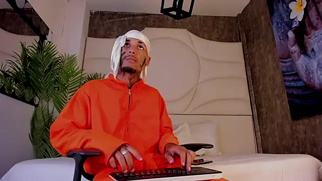 Snapshot of Thiagoferreti chatting on 31, 10, 2025 Thiagoferreti online show from 31, 10, 2025