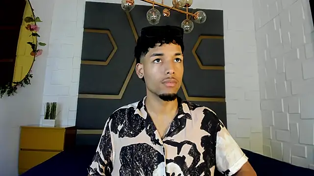 Snapshot of Thiagoferreti chatting on 22, 11, 2025 Thiagoferreti online show from 22, 11, 2025